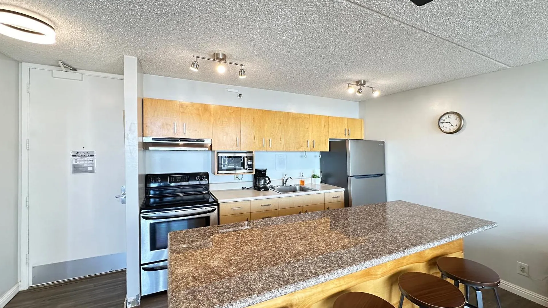 Waikiki'S Ocean View Condo, Near Beach With Parking Honolulu